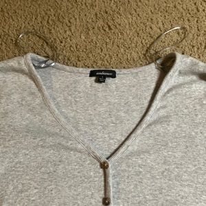 this shirt was rarely wear, it is a cute top. It was mostly in my closet.